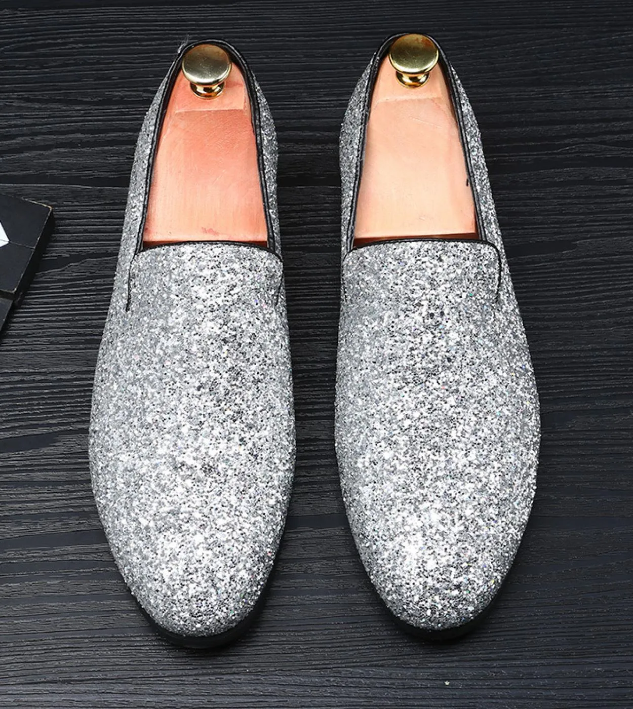 Spring Glitter Bling Mocassini da uomo Slip On Scarpe casual Abito da festa Comode calzature maschili casual Taglie forti Design